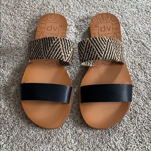 NWOT Sandals
